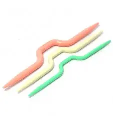 Clover Cable Stitching Needles – Ergonomic Bend Design 1