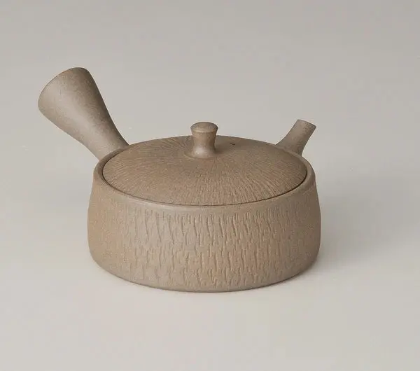 Gyokkou Kiln Tokoname Kyusu – Textured Yakijime Teapot (160 Ml) 1