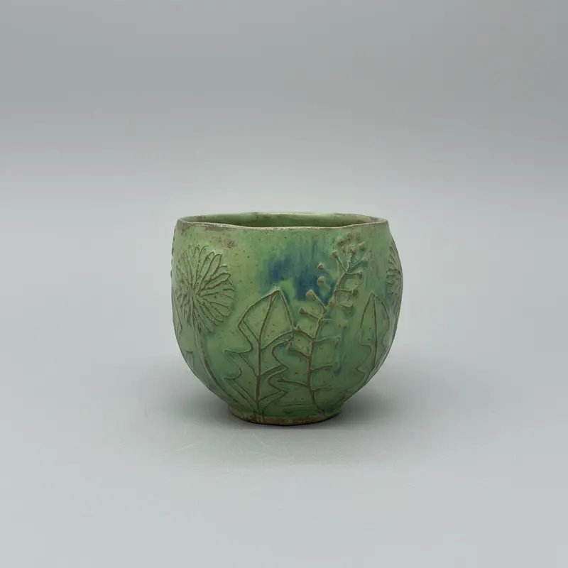 Kaoli Nakamura Green Dandelion Tea Cup – Botanical-Inspired Ceramic 1
