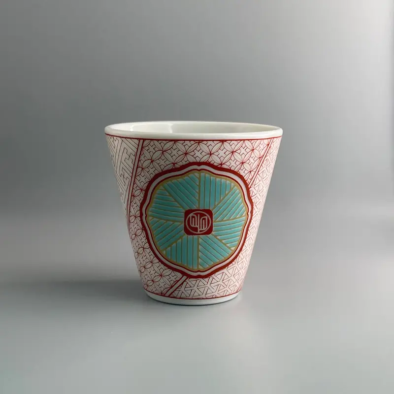 Kutaniyaki Megumi Tea Tasting Cup – Engi Choko Style Porcelain 1
