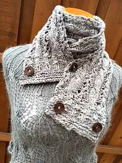 Malley Infinity Scarf Pattern 1
