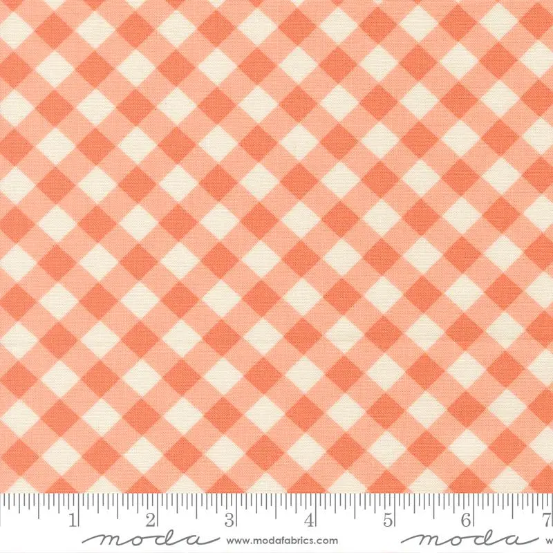 Pastel Prairie Coral Quilting Fabric – Pattern 31786, Colorway 33 1