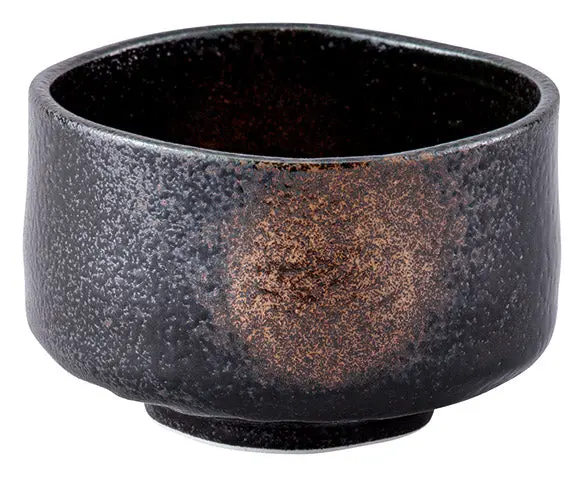 Seiangama Black Sand Gold-Trim Matcha Bowl – Textured Base With Metallic Accent 1