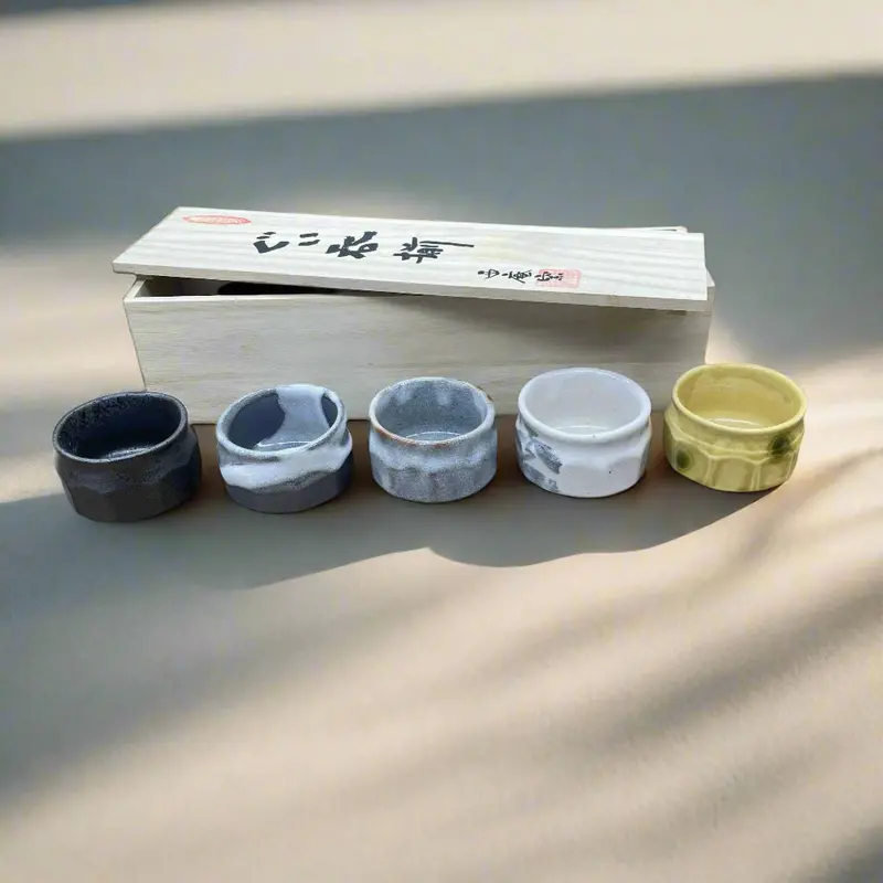 Seiangama Mino-Yaki Guinomi Set – Five-Handcrafted Ceramic Sake Cups With Wooden Storage Box 1