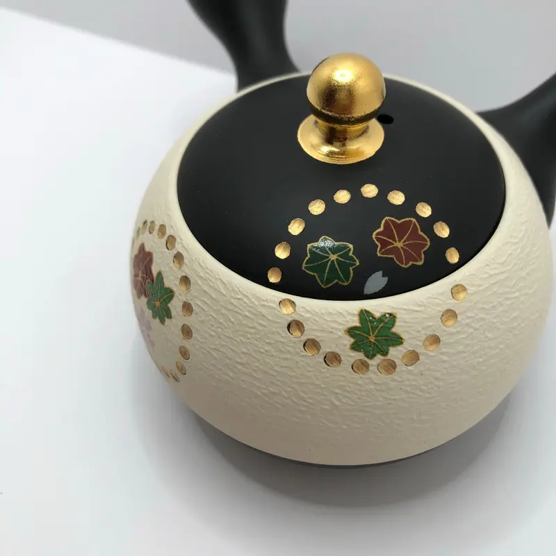 Shouhou Kiln Tokoname-Yaki Kyusu Teapot – 200Ml Adorned With Golden Autumn Leaves 1