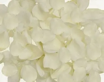 Soft Ivory Fabric Rose Petals – 400-Piece Luxe Event Scatter Pack 1