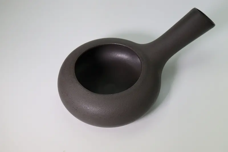 Yamaki Ikai Mini Ceramic Houroku – Traditional Japanese Tea Roasting Pan (Black) 1