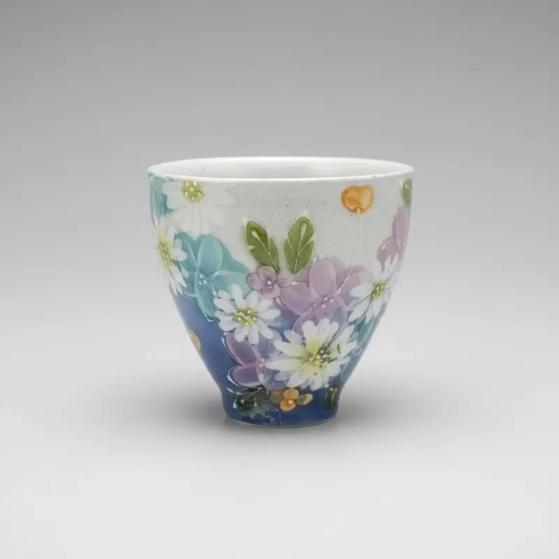 Yuzuriha Studio Handwritten Blue Yunomi Cup – Floral Motif 1